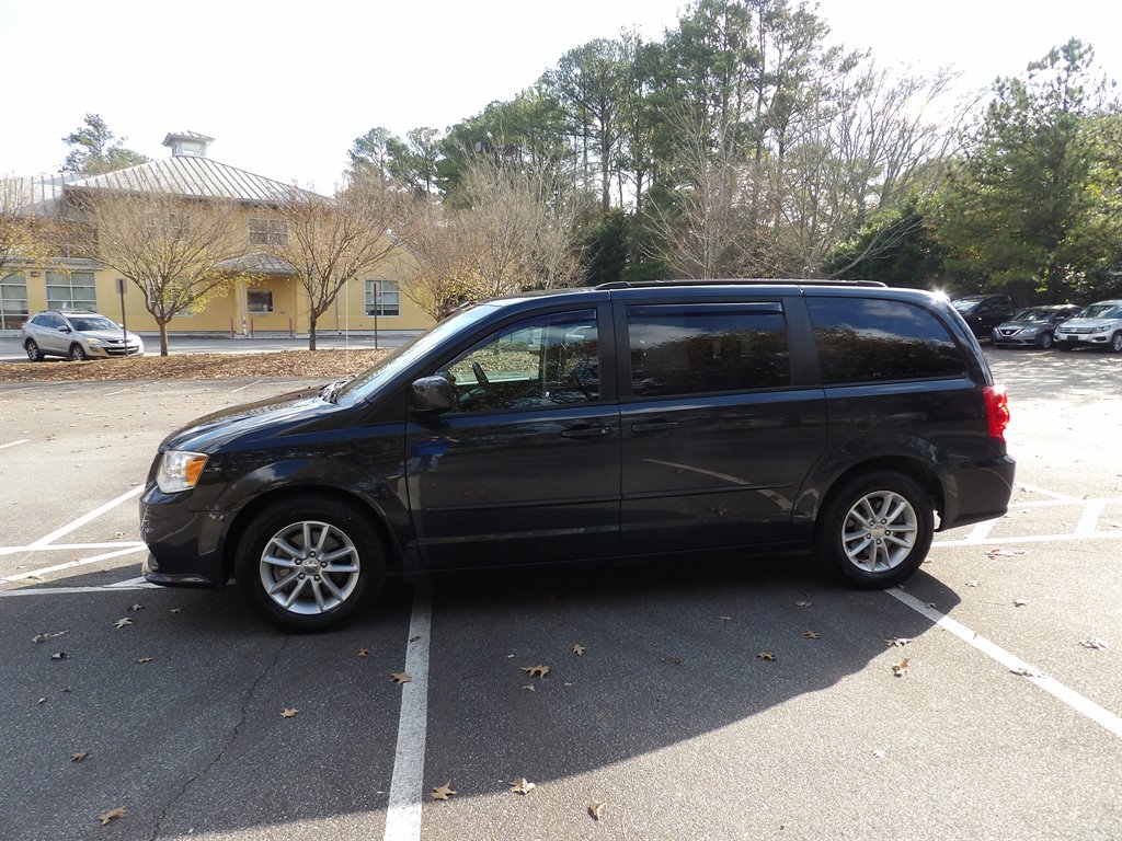 2014 Dodge Grand Caravan SXT's photo