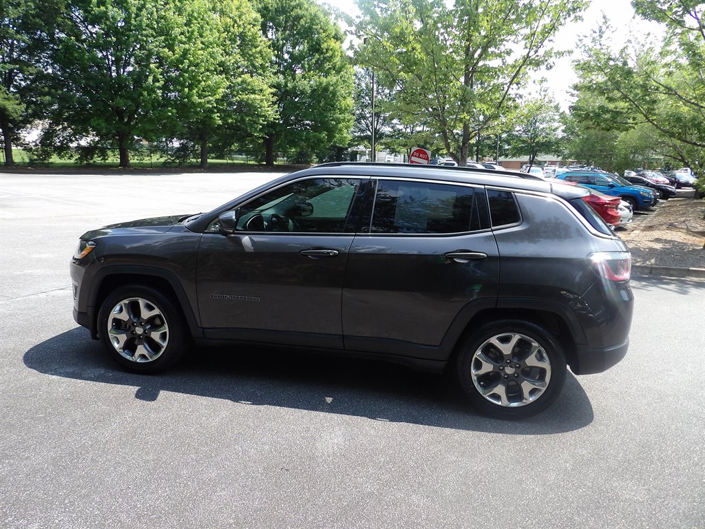 2020 Jeep Compass Limited's photo