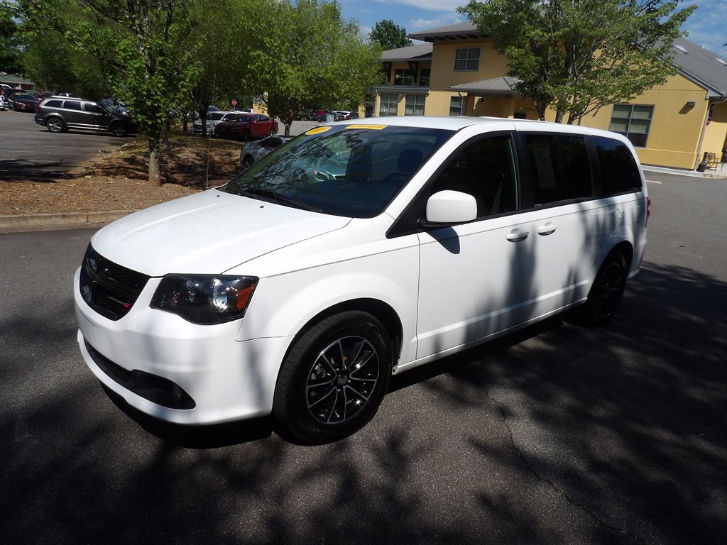 2018 Dodge Grand Caravan SE Plus's photo