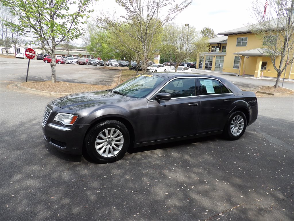 2014 Chrysler 300 -'s photo