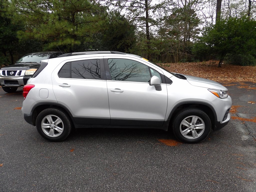 2019 Chevrolet Trax LT's photo