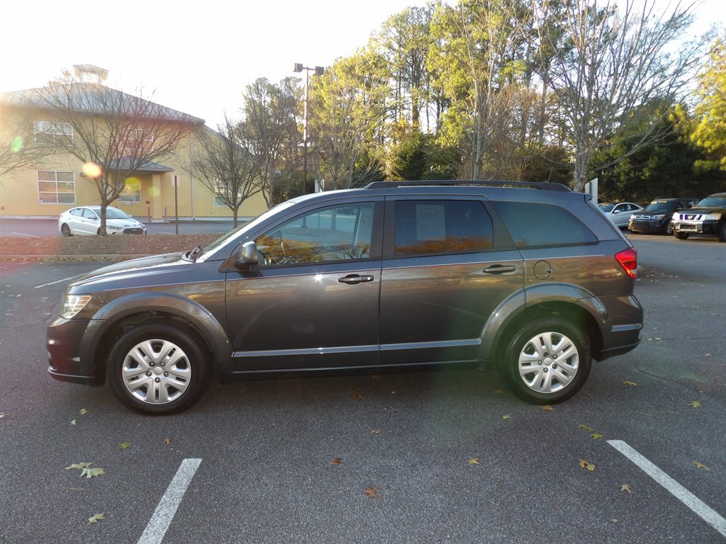 2018 Dodge Journey SXT's photo