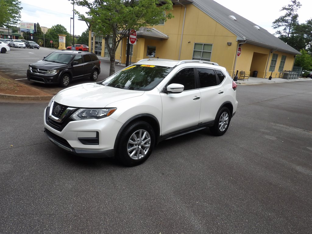 2018 Nissan Rogue SV FWD's photo
