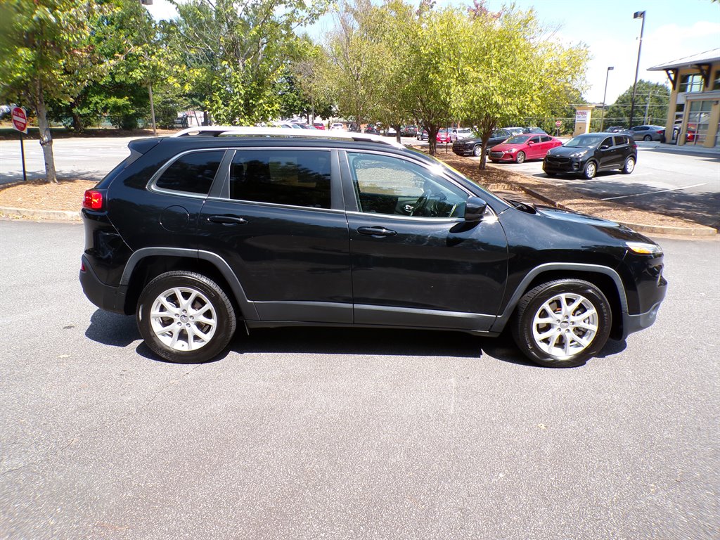 2017 Jeep Cherokee Latitude's photo