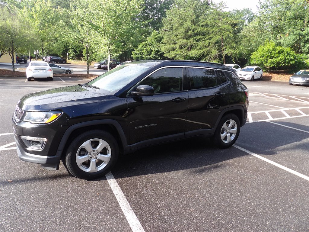2019 Jeep Compass Latitude's photo