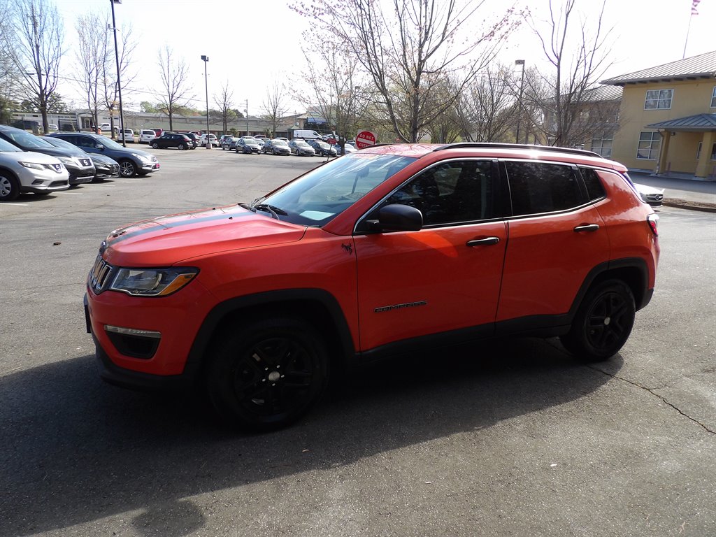 2019 Jeep Compass Sport's photo