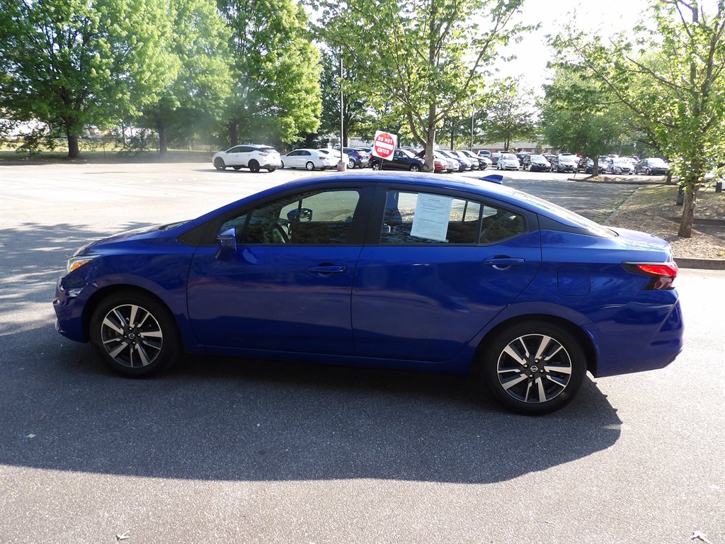 2021 Nissan Versa 1.6 SV CVT's photo