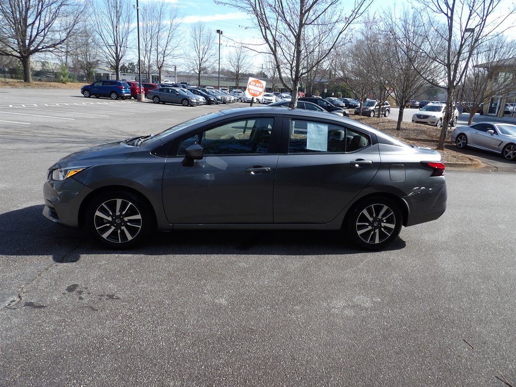 2021 Nissan Versa 1.6 SV CVT's photo
