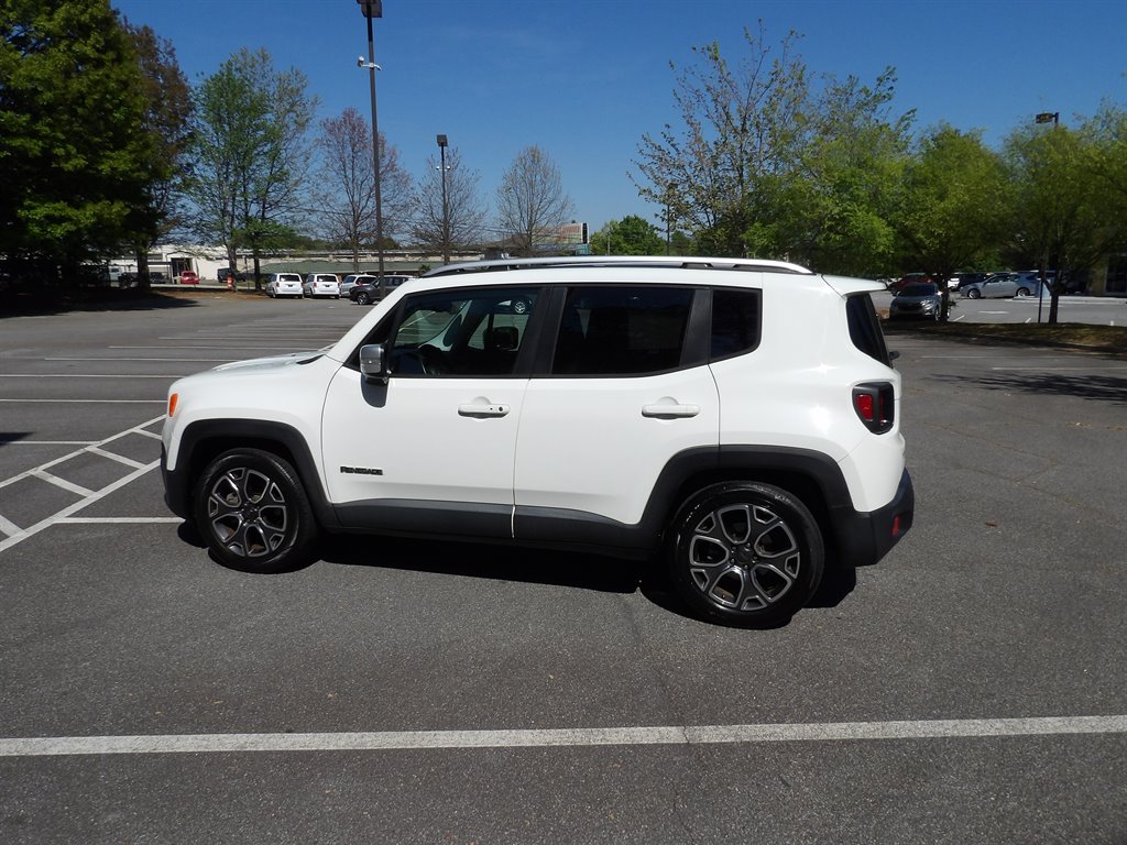 2016 Jeep Renegade Limited FWD's photo